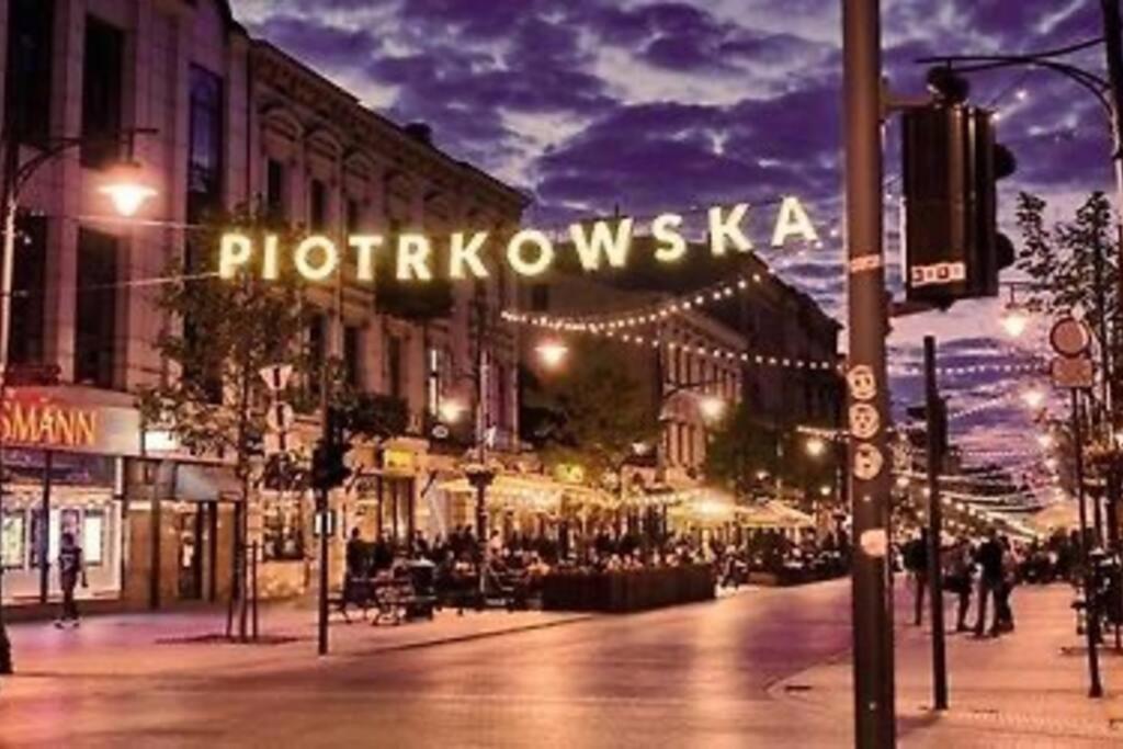 P-122 Piotrkowska Apartment. ウッチ エクステリア 写真