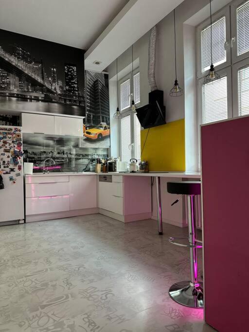 P-122 Piotrkowska Apartment. ウッチ エクステリア 写真